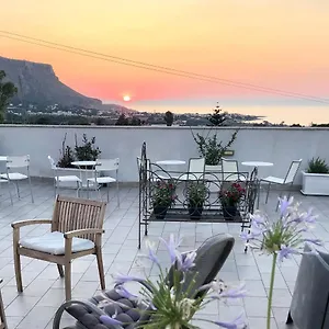Couette-café Casale Belvedere ***